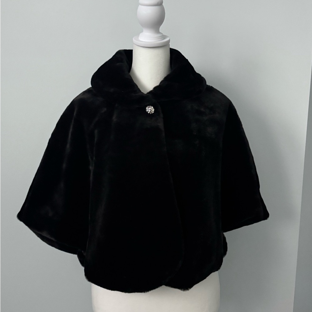 Nina Leonard Elegant Black Faux Fur Cape Size Small